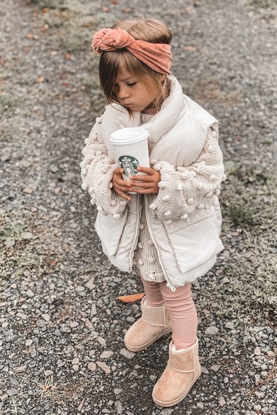 Modele Noi Online: Cizme UGG de Iarna pentru Fete