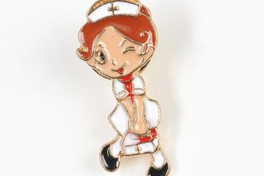 Brosa martisor Doctorita