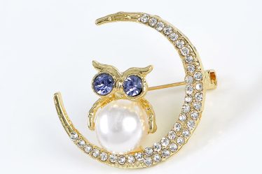 Brosa martisor bufnita aurie cu perla