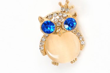 Brosa martisor bufnita aurie