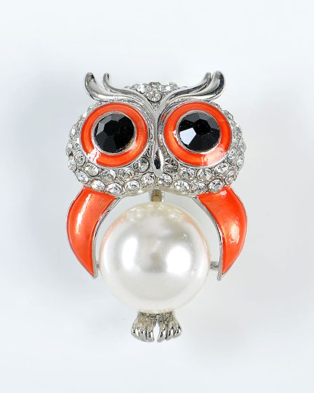 Brosa martisor bufnita cu perla alba