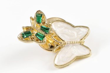 Brosa martisor  doi fluturi