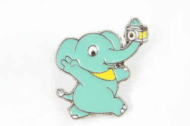 Brosa martisor elefant bleu