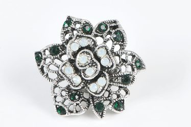 Brosa martisor floare argintie