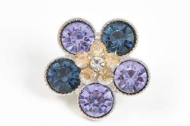 Brosa martisor floare cu pietre mov si albastre