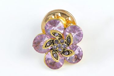 Brosa martisor floare roz