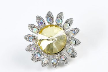 Brosa martisor floare