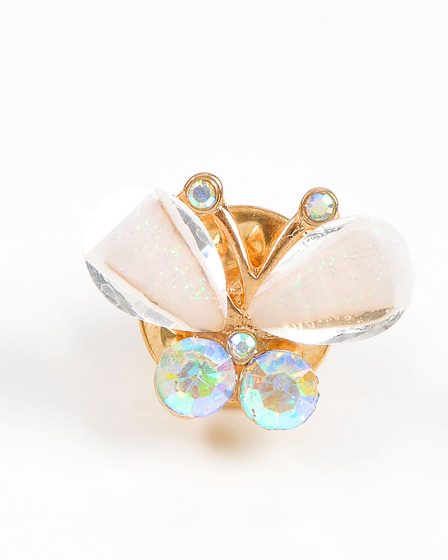 Brosa martisor fluture auriu cu aripi albe