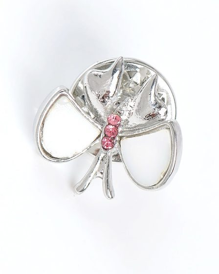 Brosa martisor fluture cu aripi albe