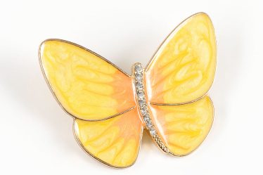 Brosa martisor fluture cu aripi galbene