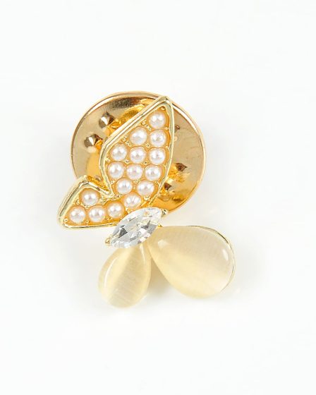 Brosa martisor fluture cu perle mici albe