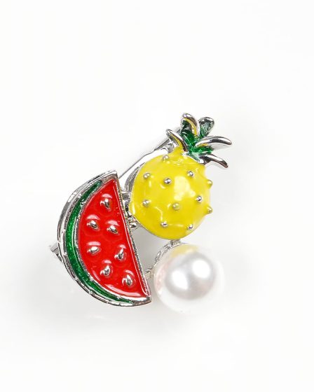 Brosa martisor fructe