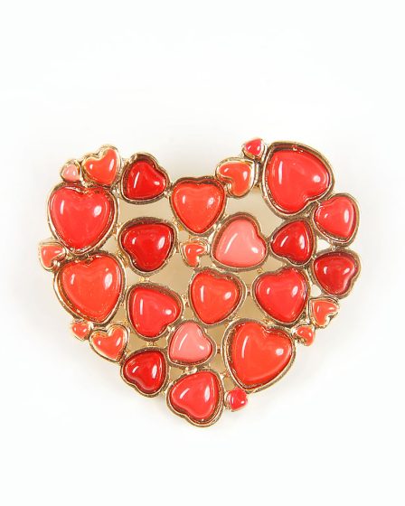 Brosa martisor inimi rosii