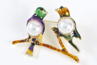 Brosa martisor pasari pe creanga