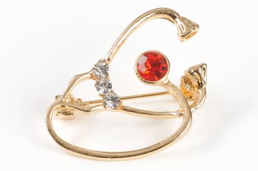 Brosa martisor stetoscop auriu