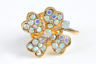 Brosa martisor trifoi auriu