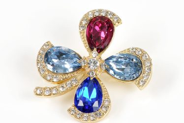 Brosa martisor trifoi cu pietre multicolore