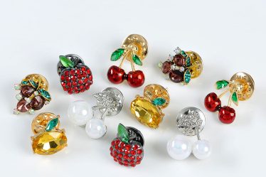 Set 10 brose martisor cu fructe