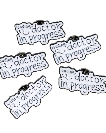 Set 5 brose martisor Doctor in progress