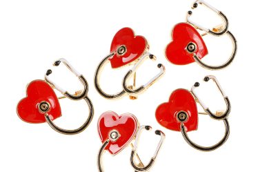 Set 5 brose martisor stetoscop cu inima