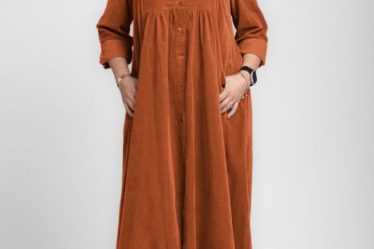 Rochie camasa caramizie din catifea reiata