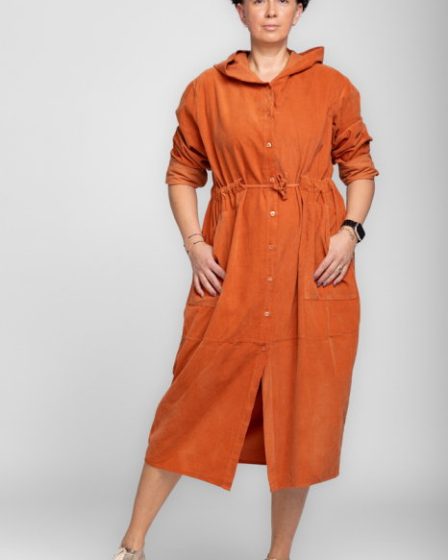 Rochie camasa din catifea reiata cu gluga si siret in talie