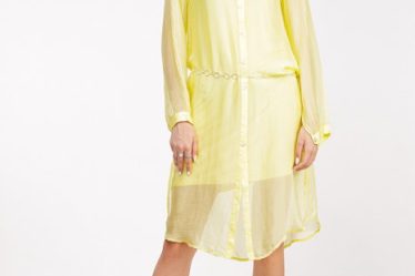 Rochie camasa din matase si vascoza galben pai