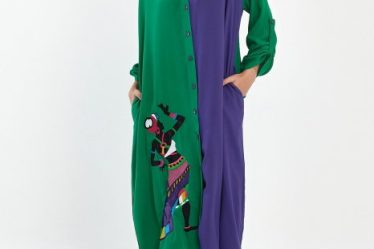 Rochie camasa oversize verde-mov cu broderie silueta fata africana