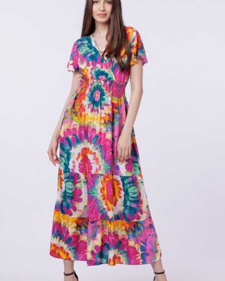 Rochie cu talia evidentiata si bust petrecut