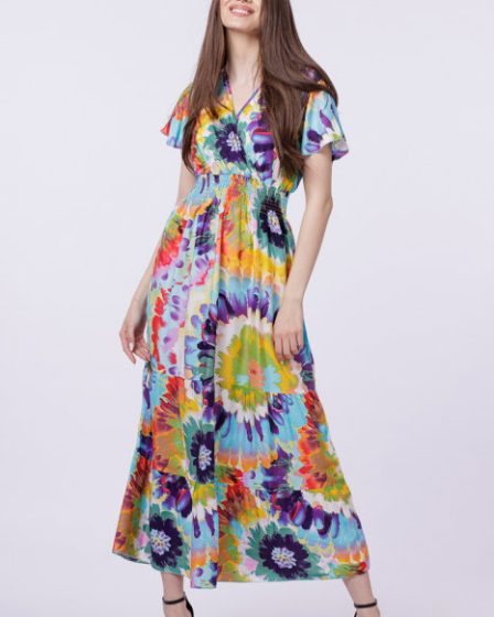 Rochie cu talia evidentiata si bust petrecut