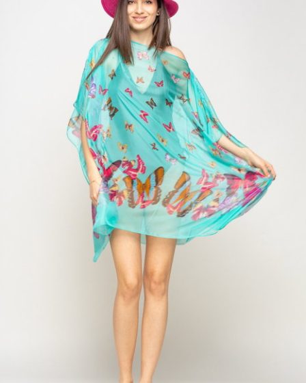 Rochie de plaja tip poncho cu fluturi pe fond turcoaz