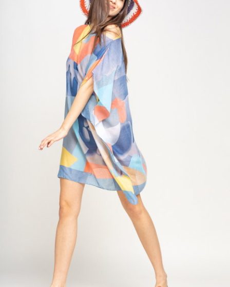 Rochie de plaja tip poncho cu model abstract in nuante de albastru jeans