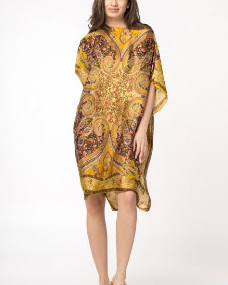 Rochie de plaja tip poncho din matase cu motive orientale pe fond galben auriu