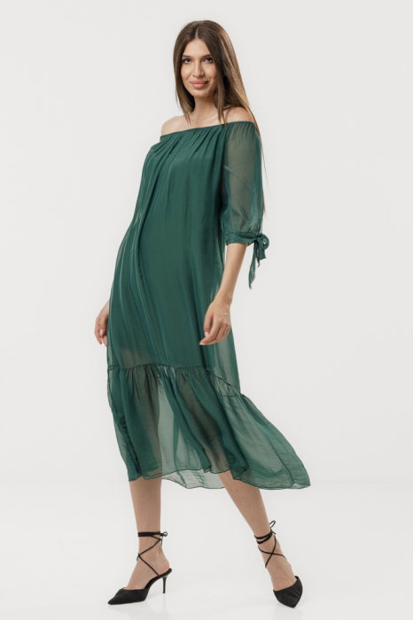 Rochie din matase si vascoza cu detalii feminine si croiala lejera