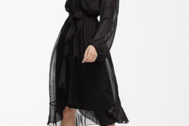 Rochie eleganta din matase si vascoza
