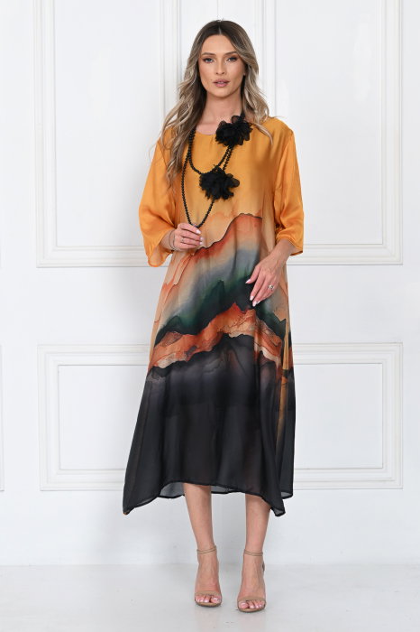 Rochie eleganta satinata A-line cu imprimeu artistic si croi lejer fluid