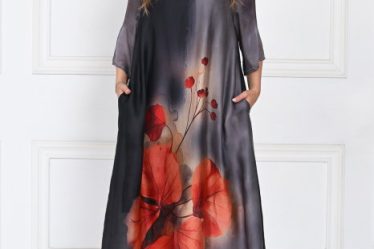 Rochie eleganta satinata A-line cu imprimeu maci rosii si croi lejer fluid