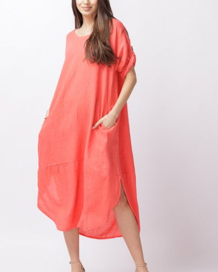 Rochie lalea oversize din in cu buzunare si crapaturi laterale rotunjite