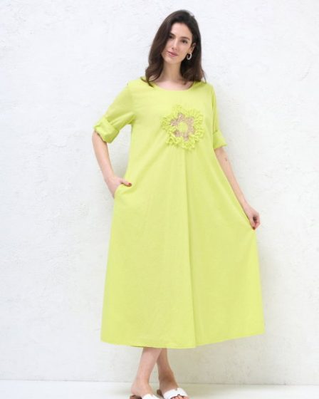 Rochie lunga A-line cu floare paiete aurii mate