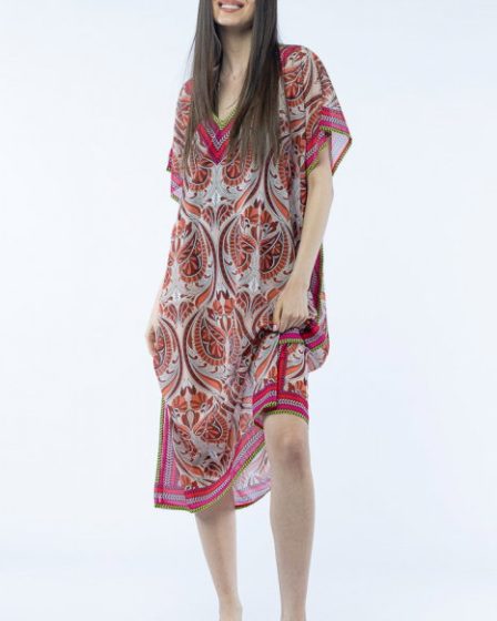 Rochie lunga de plaja tip poncho cu imprimeu floral pe fond bej