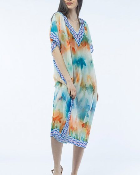 Rochie lunga de plaja tip poncho cu motive florale acuarela