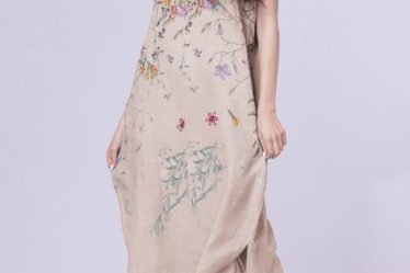 Rochie lunga din in cu imprimeu pictural floral si funda pe spate