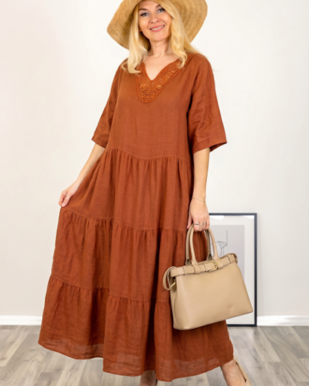 Rochie oversize cu volane si broderie la decolteu