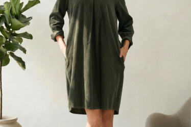 Rochie scurta tip camasa din catifea reiata verde