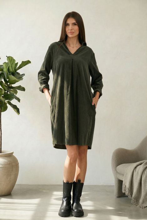 Rochie scurta tip camasa din catifea reiata verde