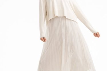 Rochie suprapusa din tulle  cu puloveras despicat la spate