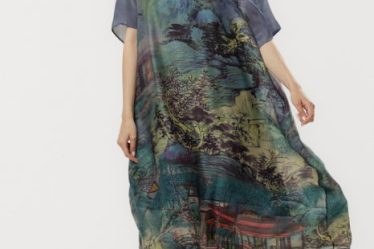 Rochie turcoaz eleganta satinata A-line cu croiala lejera si imprimeu pictural