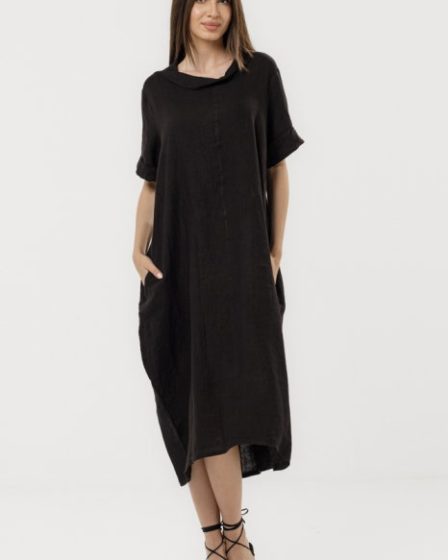 Rochie neagra din in cu croiala oversized si guler lejer